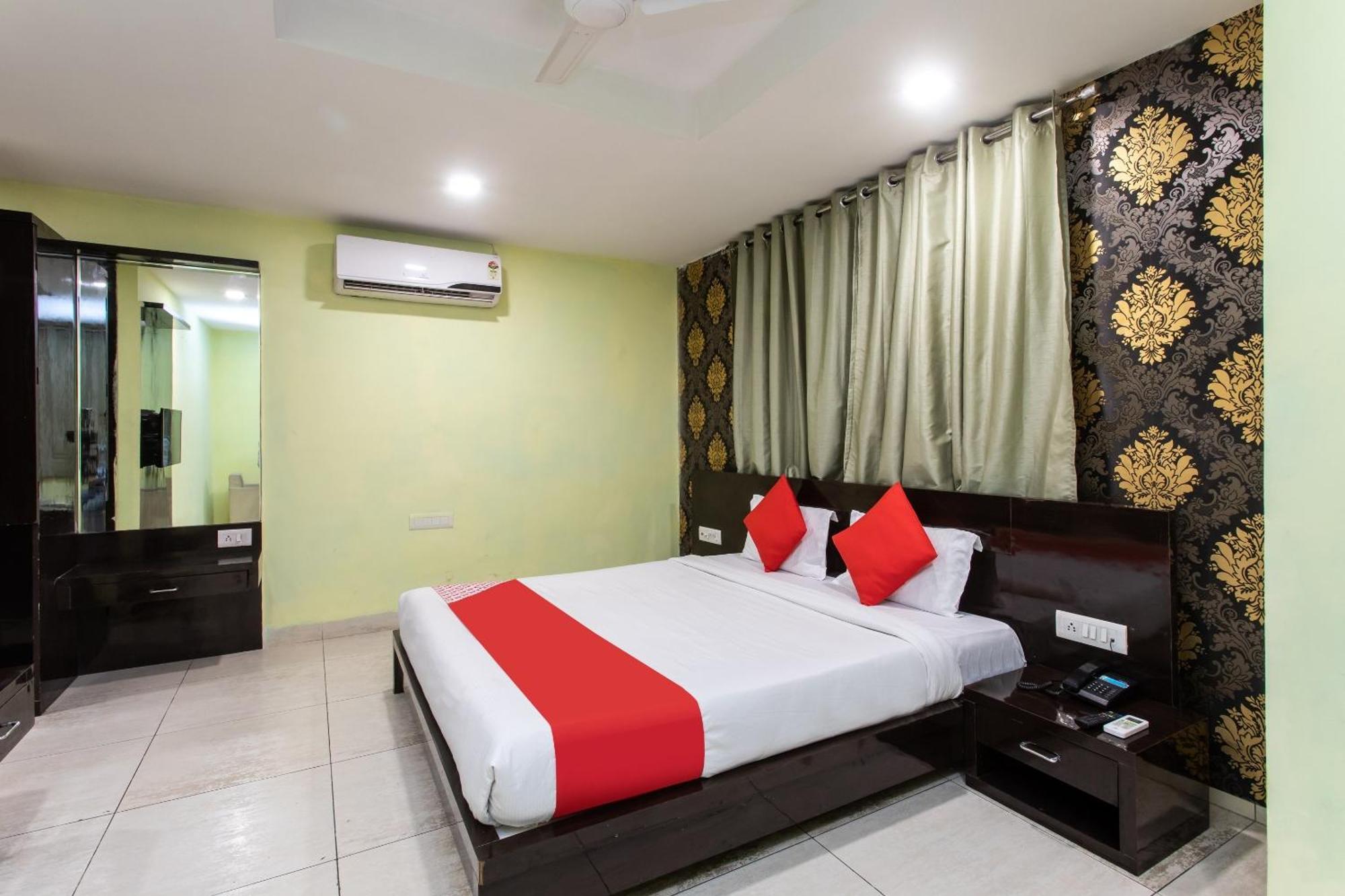 Capital O Swan Paradise Indore Extérieur photo