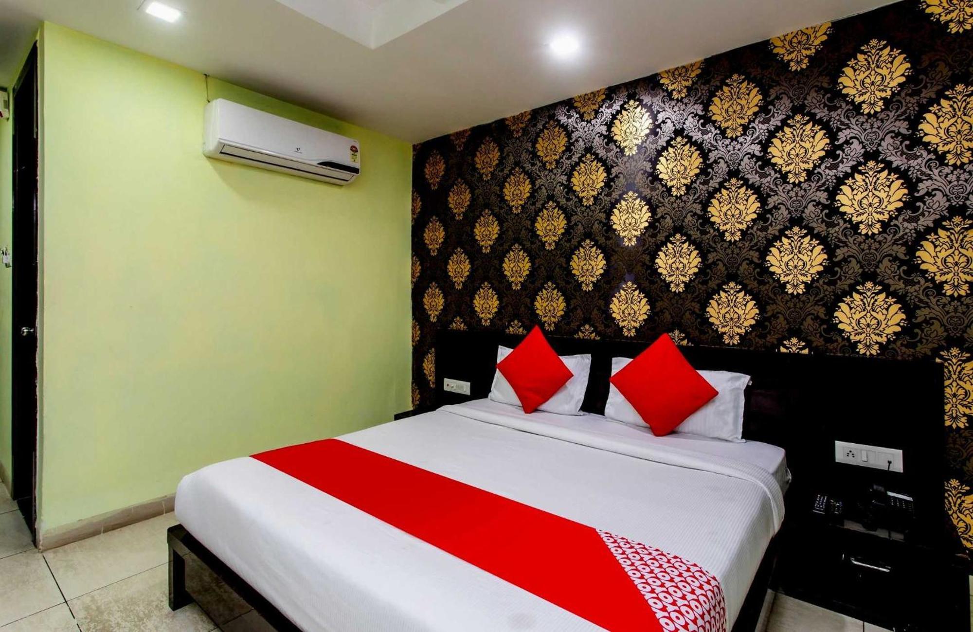 Capital O Swan Paradise Indore Extérieur photo