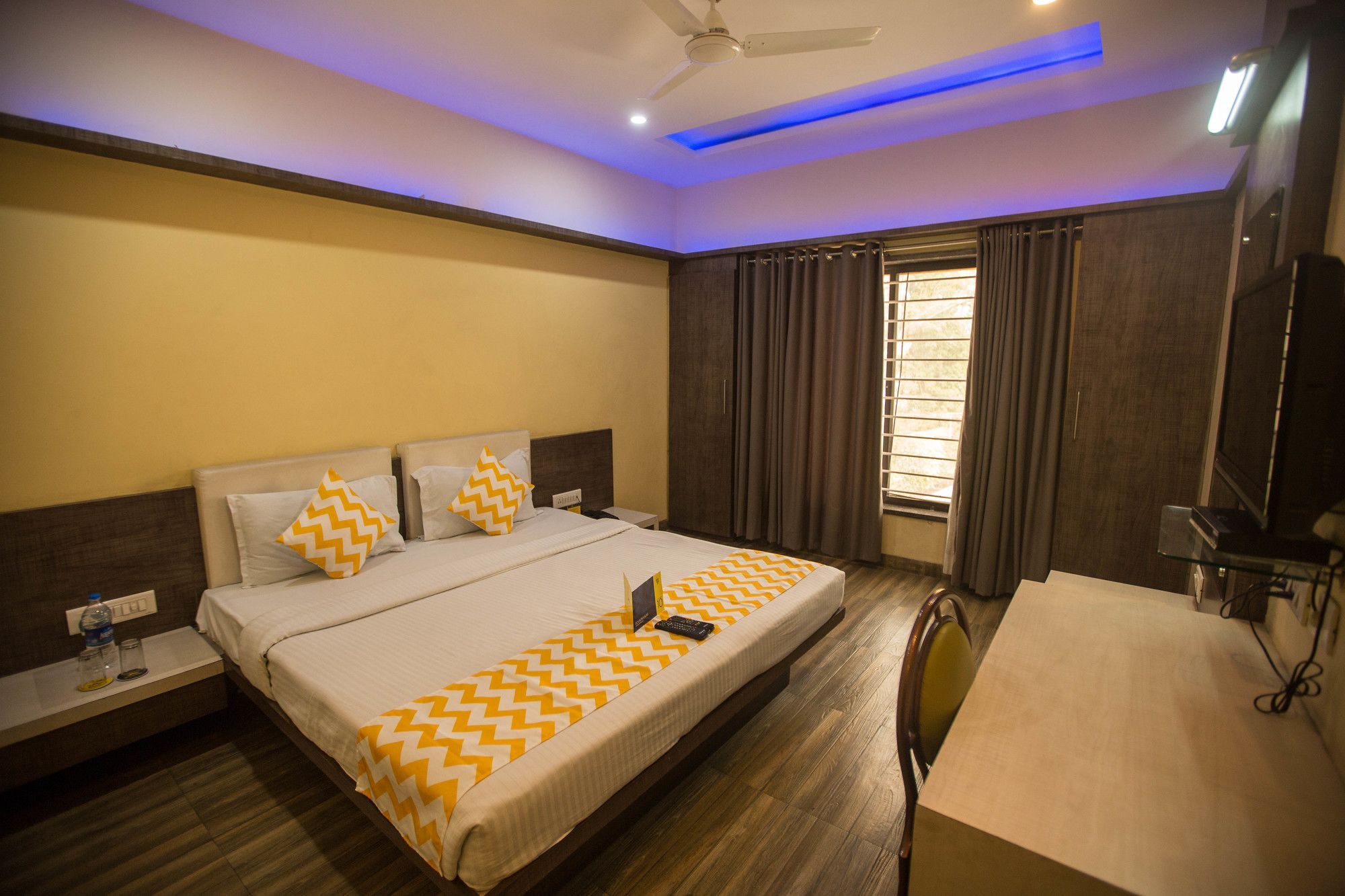 Capital O Swan Paradise Indore Extérieur photo