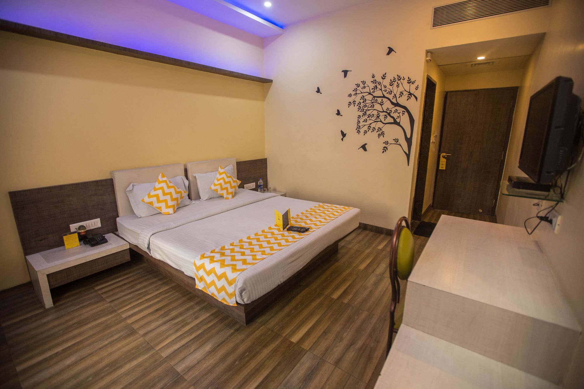 Capital O Swan Paradise Indore Extérieur photo