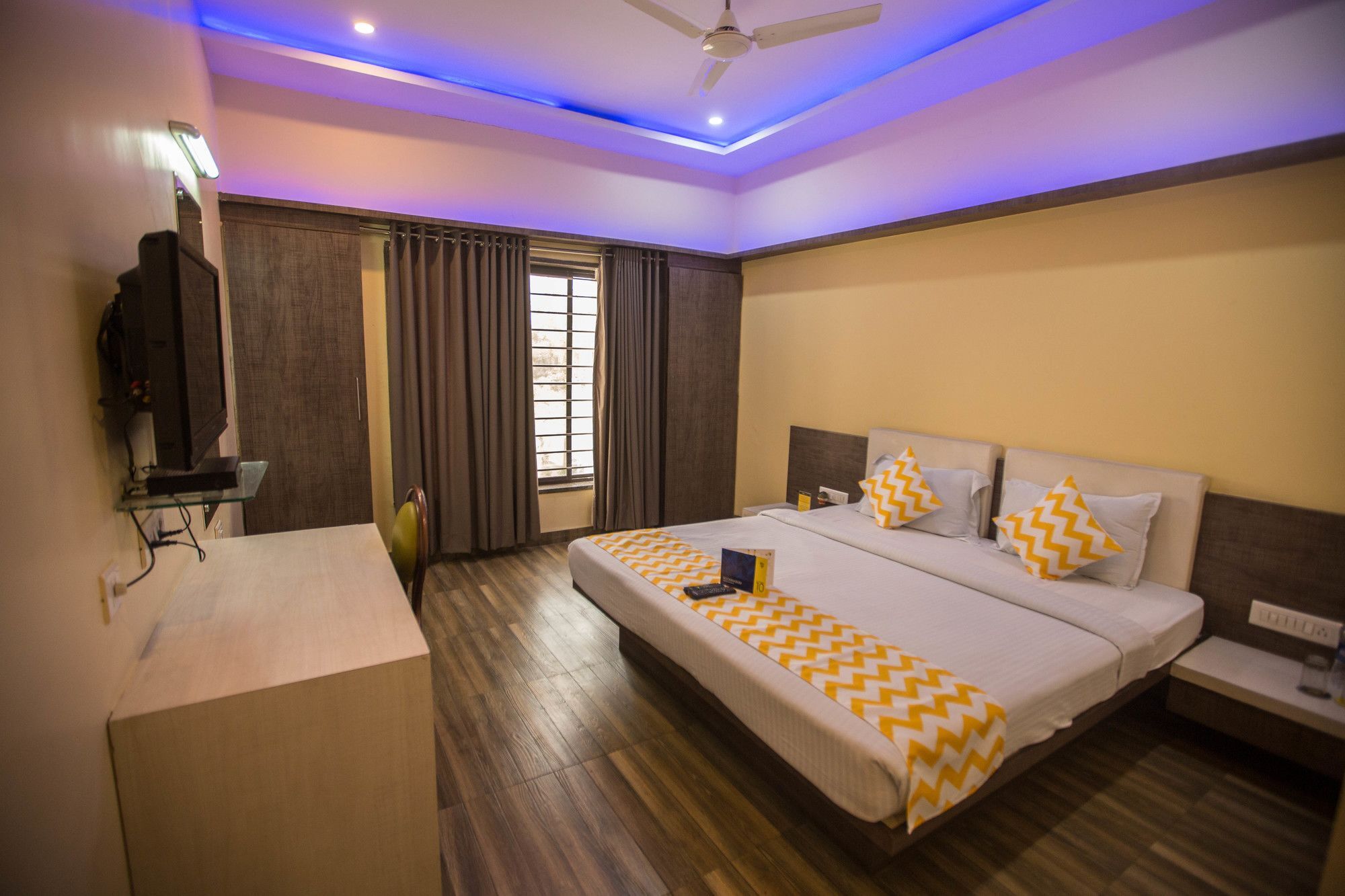 Capital O Swan Paradise Indore Extérieur photo